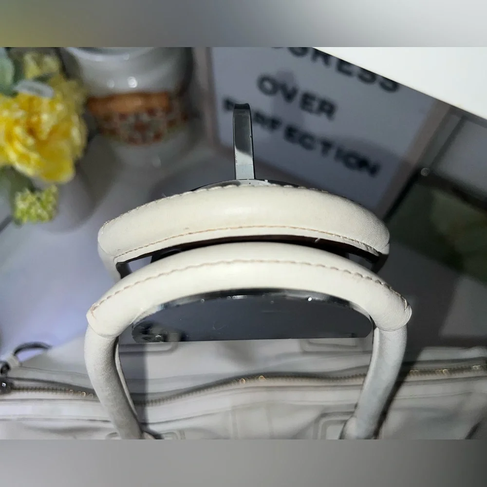 Coach Hampton F13811 | White Leather Satchel Bag | Bag Only | See Photos - Picture 13 of 16